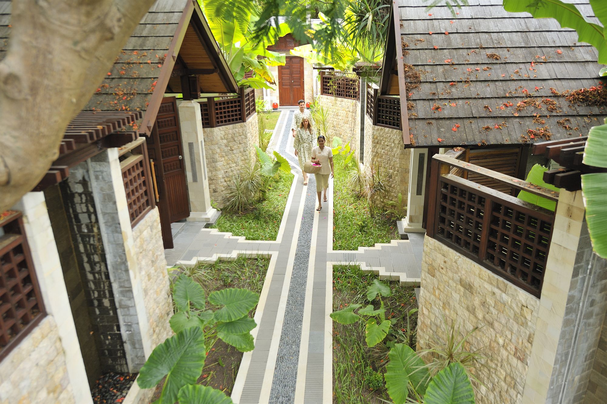 ฮอลิเดย์ ไอส์แลนด์ รีสอร์ต แอนด์ สปา Hotel Maamigili Island ภายนอก รูปภาพ